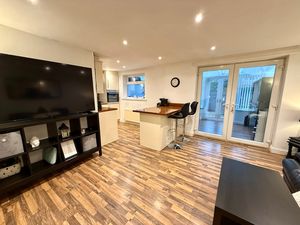 Photo 10- click for photo gallery